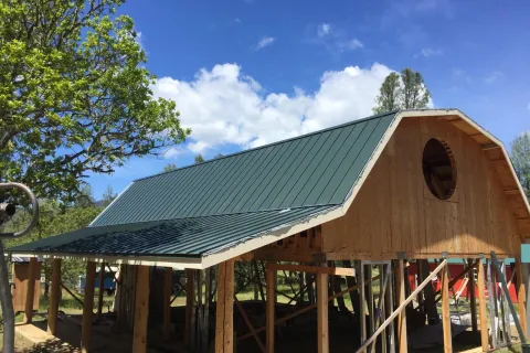 Barn roof: underlayment to green standing seam